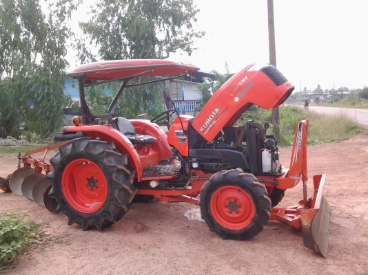 KUBOTA หาง4 ตราช้างใบ 22 สภาพสวยพอใช้ แยกขายครับ รถ4708 ก็ยังครับใครสนโทรมาเลย