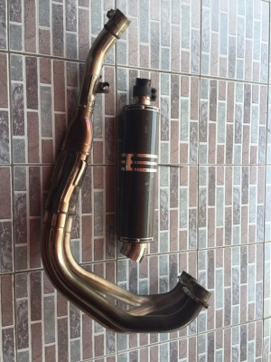 ธารนนทบุรี//ขาย ท่อ honda cb1300 ปี 99-00 สวยๆเสียงเพราะๆครับ ราคา 6.500 บาท