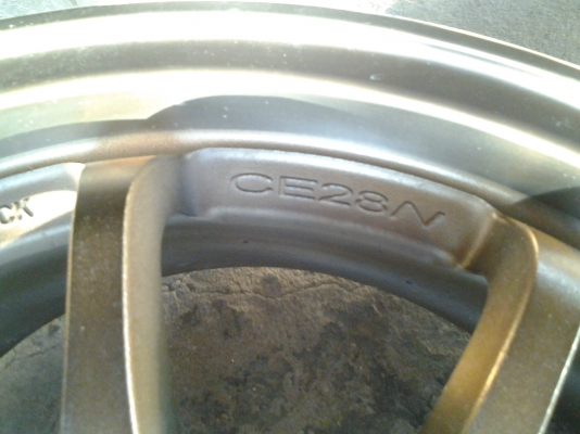 แม็กCE28N  5รู114 ส่งทั่วไทย