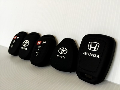 **ซิลิโคนหุ้มกุญแจ Toyota,Hondaทุกรุ่น ราคาเพื่อนบ้าน  มีให้เลือกหลากสีสัน colorful**มีรูป