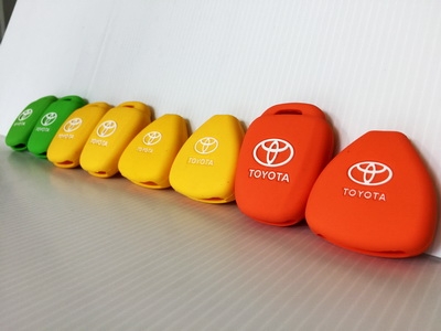 **ซิลิโคนหุ้มกุญแจ Toyota,Hondaทุกรุ่น ราคาเพื่อนบ้าน  มีให้เลือกหลากสีสัน colorful**มีรูป