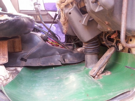 ขายดั้ม2เพลา MITSUBISHI FN527M-TD เครื่อง6D16 พ.เพาเวอร์ เบรกทิฟฟี่ ภายในสวย แอร์เย็น 195แรง มีระบบลำโพงลากลูก เบรกใหญ่ เพลาบุ๋ม เครื่องดี แคชซีสวย ยางใหม่10เส้น สภาพพร้อมใช้งาน เอกสารพร้อมโอน สนใจโทร 090-8588220คุณนะ 093-3258446คุณบิว ID:narong498 หรือ w