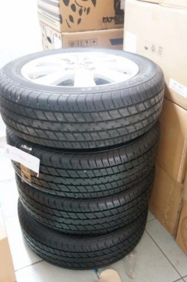 แม็กแท้ toyota vios พร้อมยางปลายปี13 แม็กแท้ toyota vios พร้อมยางปลายปี13