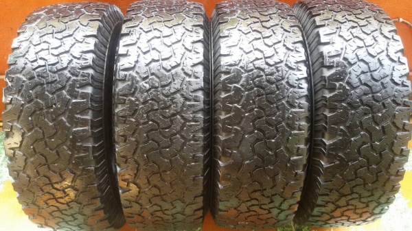 ขายยาง bf all 265/70/16 ปี10