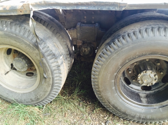 10ล้อหัวลาก240แรง..รถออกห้างแท้ เดิมบาง ติดก๊าสNGV8ถัง..เครื่องเดิม เกียร์เดิม..