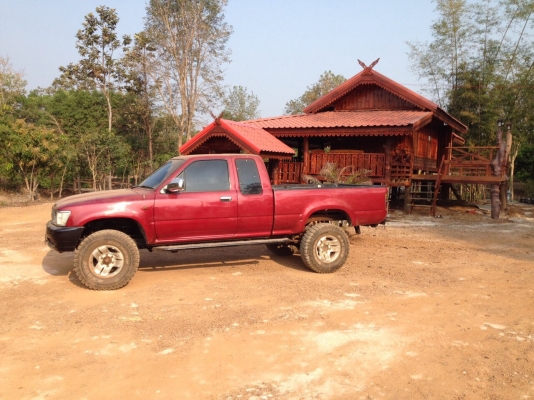 TOYOTA SR5 4WD เครื่องดีแน่น คัสชีสวย ขับเคลื่อน 4 ล้อ ใช้งานปกติ พร้อทโอน