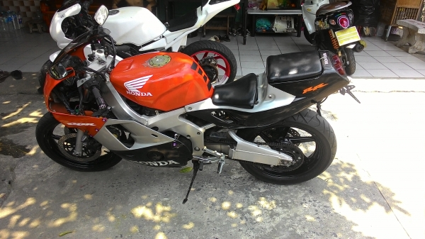 ขายcbr250 ปี92 สี่สูบเดิมๆ