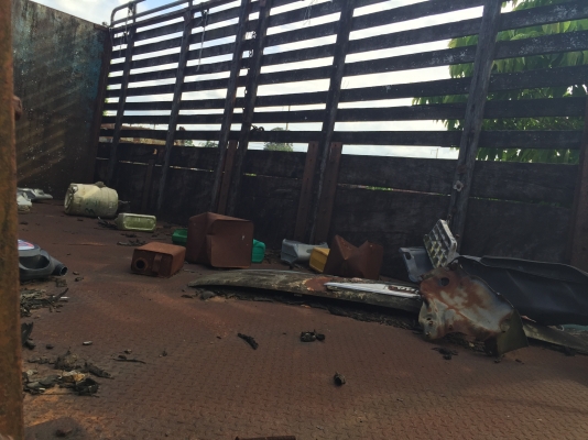 10ล้อเพลาเดียว185แรง..ไปจูบมาชนหน้า..เก็บซ่อมได้.ขายตามสภาพ เล่มพร้อม...