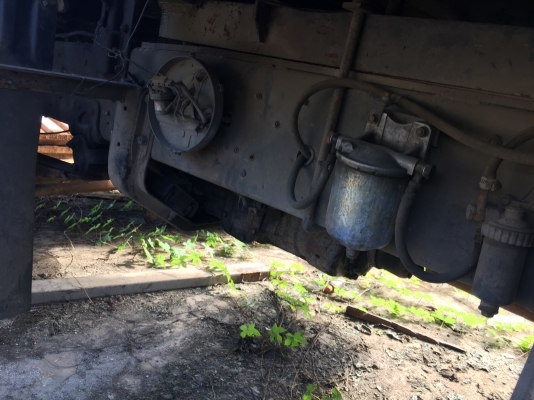 10ล้อเพลาเดียว185แรง..ไปจูบมาชนหน้า..เก็บซ่อมได้.ขายตามสภาพ เล่มพร้อม...