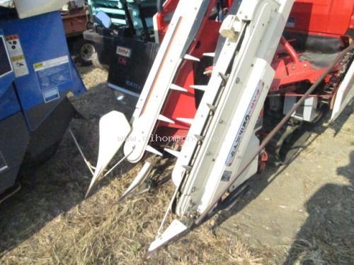 รถเกี่ยวข้าวนั่งขับ   YANMAR    CA11X  รหัสสินค้า : 80802447 หรือเพิ่มเติมไดที่ www.nihonmono.com