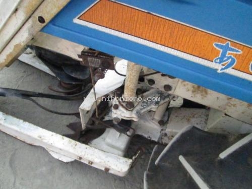 รถเกี่ยวข้าวเดินตาม   ISEKI  RX310   รหัสสินค้า : 80802430   หรือเพิ่มเติมไดที่ www.nihonmono.com