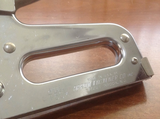 ขายปืนยิงบอร์ด Vintage Arrow T50M staples ลูกแม็คขนาด 3/8" ขายปืนยิงบอร์ด Vintage Arrow T50M staples ลูกแม็คขนาด 3/8"