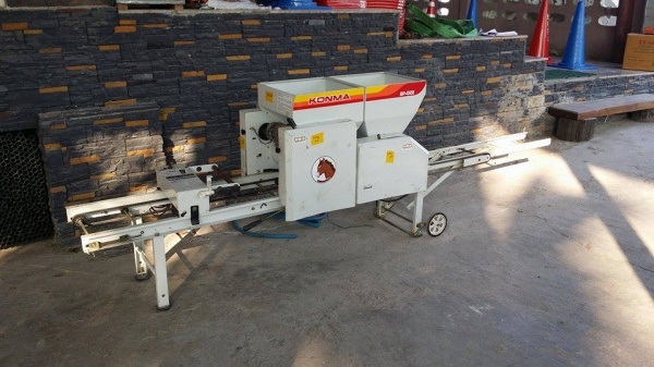 เครื่องโรยเมล็ด KONMAR เก่าญี่ปุ่น รุ่น SP-G22 สภาพสวยพร้อมใช้งาน เหมาะสำหรับนาดำ เครื่องโรยเมล็ด KONMAR เก่าญี่ปุ่น รุ่น SP-G22 สภาพสวยพร้อมใช้งาน เหมาะสำหรับนาดำ