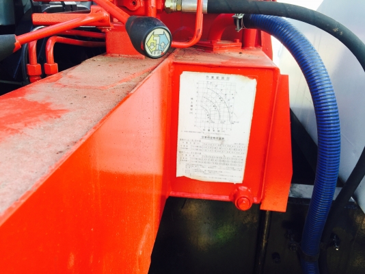 6ล้อ195แรงติดเครน3.3ตันท้องปลิง V รถสวยพร้อมใช้..บิ้วใหม่ทั้งคัน