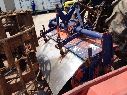 แทรคเตอร์ อิเซกิ TS3910 พร้อมโรตารี่และล้อเหล็ก