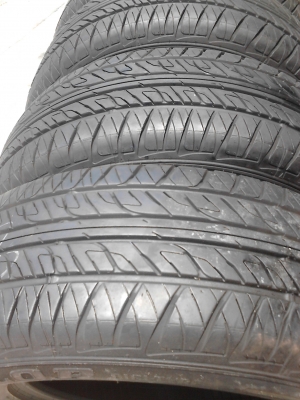 265/65R17 DUNLOP GRANDTREK PT2  ชุด 4 เส้น ปี 2014 ใหม่ๆ ไม่มีปะ tel.081-427-3941