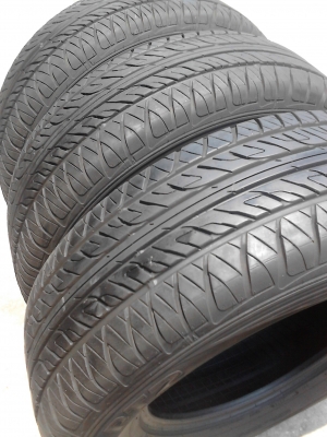 265/65R17 DUNLOP GRANDTREK PT2  ชุด 4 เส้น ปี 2014 ใหม่ๆ ไม่มีปะ tel.081-427-3941