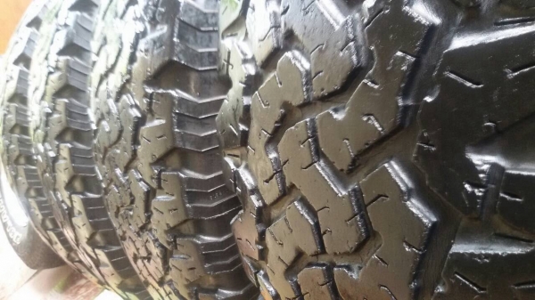 ขายยาง bf all 265/70/16 สภาพดี