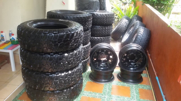 ขายยาง bf all 265/70/16 สภาพดี