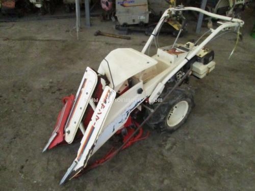 รถเกี่ยวข้าวเดินตาม  YANMAR   YBM15A  รหัสสินค้า : 80802349  หรือเพิ่มเติมไดที่ www.nihonmono.com