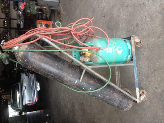 แยกขายอุปกรณ์หรือเซ้งอุปกรณ์และสินค้า อู่ท่อไอเสีย ซ่อมรถยนต์ ราคาต่อรองได้คับ รีบใช้เงินคับ แยกขายอุปกรณ์หรือเซ้งอุปกรณ์และสินค้า อู่ท่อไอเสีย ซ่อมรถยนต์ ราคาต่อรองได้คับ รีบใช้เงินคับ