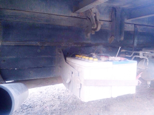 ISUZU DECA 195 HP 6HE1 หกล้อดั๊มพ์ กระบะดั๊มพ์มิเนียม 5 ตันความยาว 3.60 เมตรสภาพสวยพร้อมบรรทุกหนักได้เลยครับ เครื่องยนต์แน่นดีแรงดีมากครับ ภายในเก๋งคอนโซลสวยครบ แอนเย็น พวงมาลัยเพาเวอร์ ระบบเบรคทริ๊ปฟี้ครบครัน ช่วงล่างแน่นดี ยาง 8.25 ขอบ 16 สภาพดี 75\% พร้