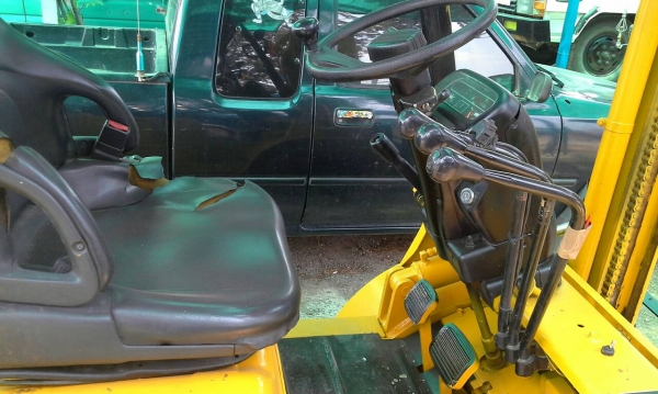 ขาย FORK LIFT-KOMATSU ขาย FORK LIFT-KOMATSU