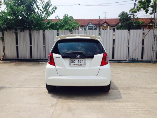 HONDA JAZZ 1.5V 2009 ติดแก๊สแล้ว LPG ถังโดนัท