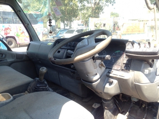 รถปะกอบ6ล้อยาว7เมรตติดเคน2ตันเครื่องอีสุ6สูบ มีทะเบียน