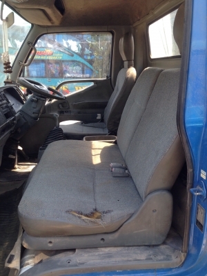 รถปะกอบ6ล้อยาว7เมรตติดเคน2ตันเครื่องอีสุ6สูบ มีทะเบียน