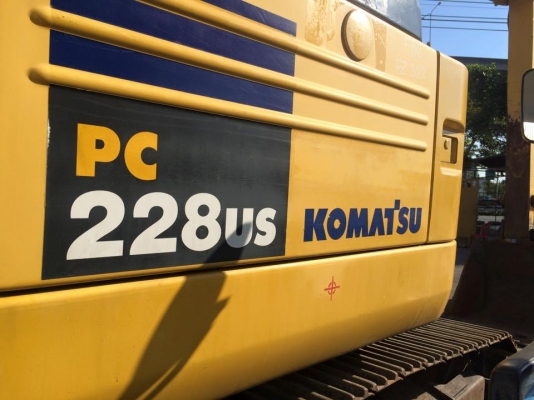รถขุด KOMATSU PC228US-3