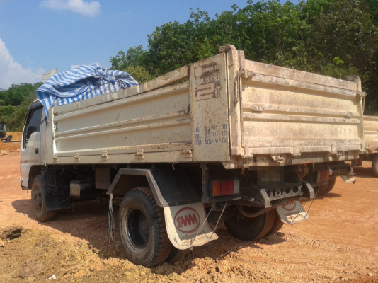 ขายรถบรรทุก6ล้อดั้ม