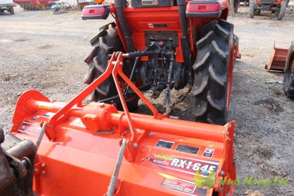 ขายรถไถมือสอง สภาพสุดสวย สวยสุด คูโบต้า รุ่น L3008 พร้อมใบดันหน้า ชั่วโมงน้อย