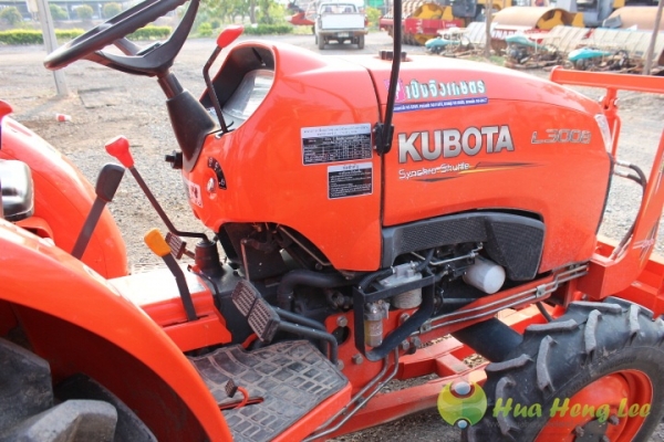 ขายรถไถมือสอง สภาพสุดสวย สวยสุด คูโบต้า รุ่น L3008 พร้อมใบดันหน้า ชั่วโมงน้อย