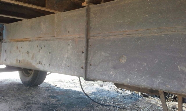 ISUZU TX 165 HP 6BD1 รถบรรทุกหกล้อหัวยาว กระบะคอกเหล็กความยาว 5 เมตรสภาพดีไม่มีผุเลยครับพร้อมบรรทุกได้เลย เครื่องยนต์แรงดีไม่เยิ้ม หัวเก๋งประตูเหล็กเดิมๆไม่มีผุภายในเก๋งคอนโซลครบ พวงมาลัยธรรมดา ช่วงล่างใหญ่เดิมๆคัชซีสวยมาก ยาง 9.00 ขอบ 20 สภาพดีประมาณ 60\%