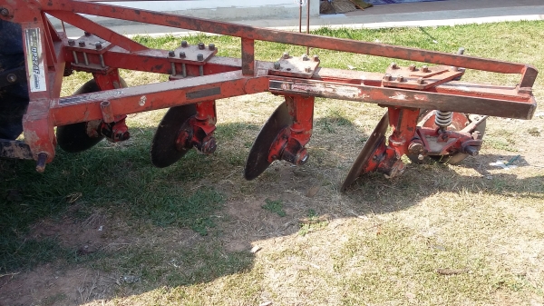 ผานบุกเบิก 4ตราช้าง