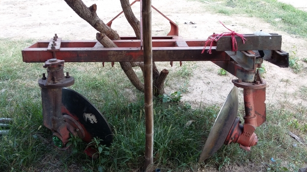 ผานยกร่อง ใบ 24''