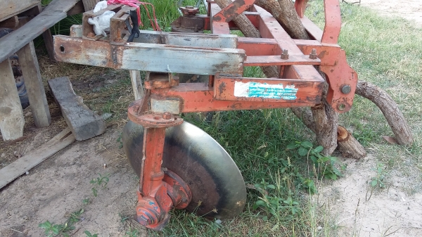 ผานยกร่อง ใบ 24''