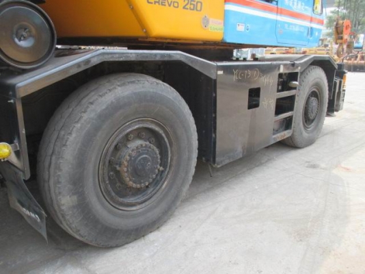 รถเครน TADANO TR250M-6