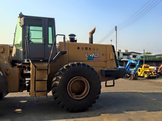 รถตักล้อยาง L40