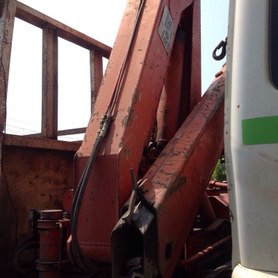 ขายรถบรรทุกหกล้อติดเฮี๊ยบ NISSAN เครื่อง 220 แรง รถประกอบ เฮี๊ยบ 5 ตัน ช่วงยาว 7.20 เมตร