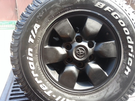 ขายยาง BF ALL  30 x 9.5 x 15  พร้อมล้อวีโก้