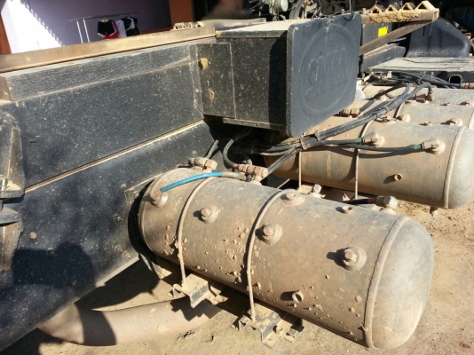 รถอีซูซุ 10 ล้อดั้ม FXZ 360 แรงม้า ปี 53. ( รถวิ่ง 28x,xxx กม. ) , ( ขายแม่ , ลูก. )      สนใจติดต่อ  081 - 6079515