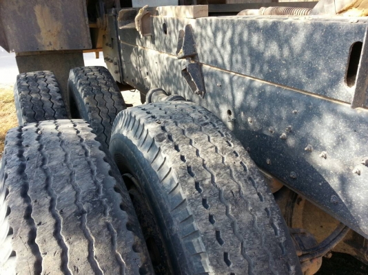 รถอีซูซุ 10 ล้อดั้ม FXZ 360 แรงม้า ปี 53. ( รถวิ่ง 28x,xxx กม. ) , ( ขายแม่ , ลูก. )      สนใจติดต่อ  081 - 6079515