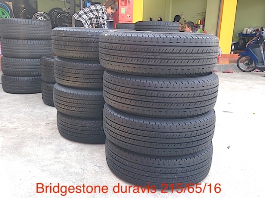 ขายยาง Bridgestone duravis 215/65/16 ดอกตึบๆ ปี13-14
