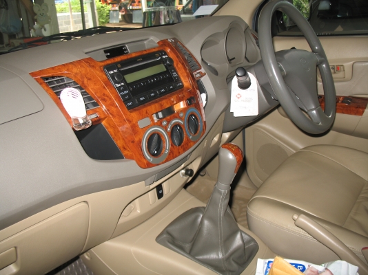 ขาย TOYOTA VGO D4D VRTURBO PRERUNEER ขาย TOYOTA VGO D4D VRTURBO PRERUNEER