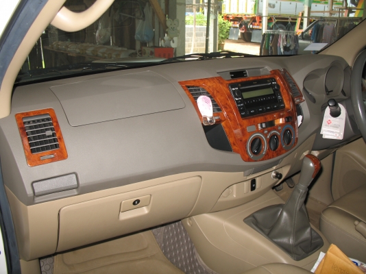 ขาย TOYOTA VGO D4D VRTURBO PRERUNEER