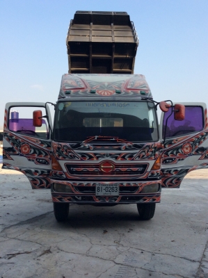 ขายสิบล้อMAGAดั้มเกษตรเครือง260แรงม้าปี47มีละบบลากพ่วง