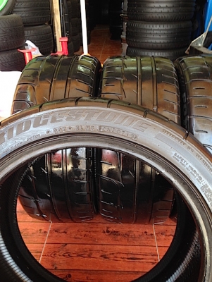ขายยาง Bridgestone re11 225/45/17 ปี13 สวยๆ