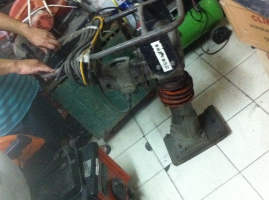 เครื่องตบดินไฟฟ้า MIKASA แบบกระโดดขาเดียวแรงกดตบเยอะ